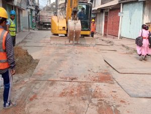 ms plate shifting work on going at d zone chotopol road, ctg.